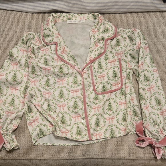 Pink and Green Holiday Print Shorts - Picture 3 of 6